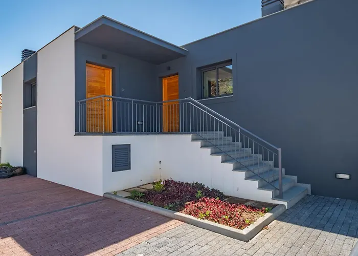 Contemporary B By Homie Appartement