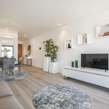 Contemporary B By Homie * Funchal (Madeira)